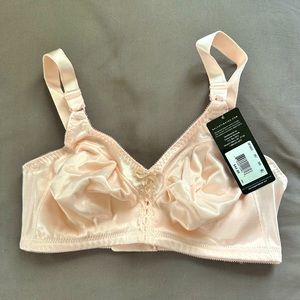 Bali Intimates New w Tags Light Pink Satin 36D Retro 1950’s Pinup Style Bra